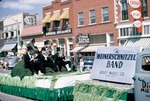 Weinerschnitzel Band Float