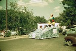 Polly Parrot Float