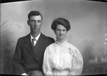 Box 7, Neg. No. 2560B: Walter W. Seibert and His Wife