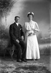 Box 8, Neg. No. 2919: E. W. Metz and His Wife