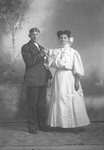 Box 11, Neg. No. 6079B: G. E. Hunter and His Wife