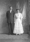 Box 16, Neg. No. 11082: Wallace Steinman and His Wife