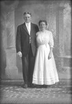 Box 20, Neg. No. 28070: J. R. Morris and His Wife
