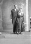 Box 25, Neg. No. 49806: Lloyd Maize and His Wife