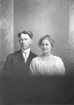 Box 27, Neg. No. 39059: W. L. Hall and His Wife