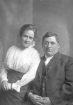 Box 28, Neg. No. 39633: Frank Norris and wife