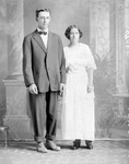 Box 35, Neg. No. 39025: C. West and His Wife