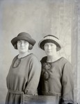 Box 45, Neg. No. 54132: Ruth Hundt and Sister