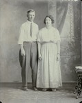 Box 54, Neg. No. 40041: Guy Peyton and His Wife
