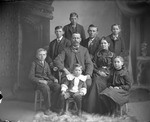 Box 8, Neg. No. Unknown: Harter Family by William R. Gray