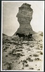 045-03: Horse and Carriage at Monument Rock by George Fryer Sternberg 1883-1969