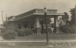 Postcard: Standard Oil Station